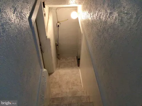 Entry Way - 4800 Edgar Ter, Baltimore, MD 21214 photo 4 of 4
