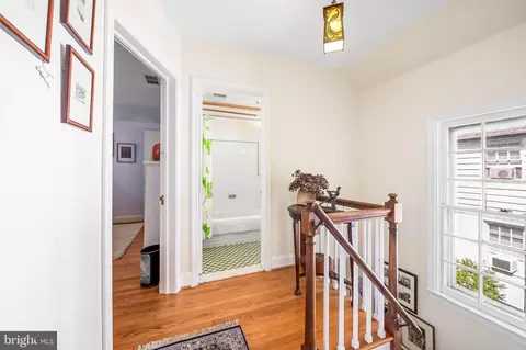Entry Way - 321 Broadmoor Rd, Baltimore, MD 21212 photo 3 of 3
