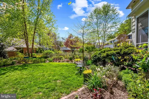 Exterior - 321 Broadmoor Rd, Baltimore, MD 21212 photo 14 of 18