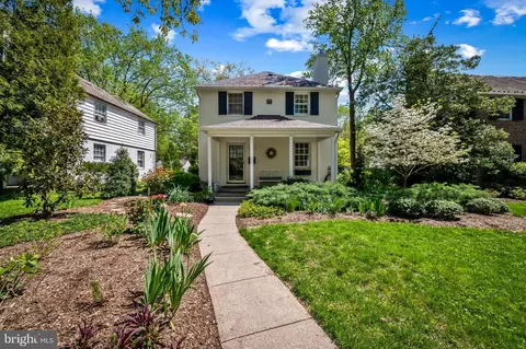 Exterior - 321 Broadmoor Rd, Baltimore, MD 21212 photo 4 of 18
