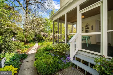 Exterior - 321 Broadmoor Rd, Baltimore, MD 21212 photo 8 of 18