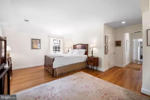 Bedroom - 321 Broadmoor Rd, Baltimore, MD 21212 photo 1 of 7