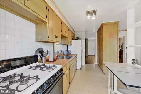 Kitchen - 4155 Crest Heights Rd, Baltimore, MD 21215 photo 3 of 3