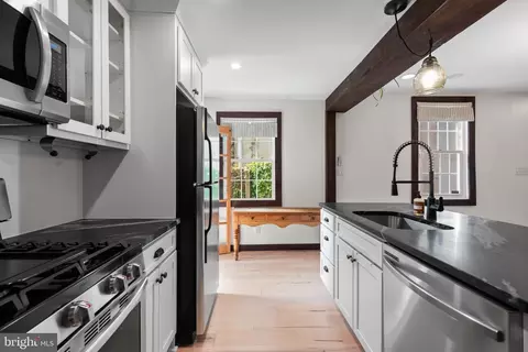 Kitchen - 3519 Hickory Ave, Baltimore, MD 21211 photo 4 of 6