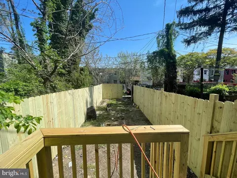 2033 Division St, Baltimore, MD 21217 photo 15