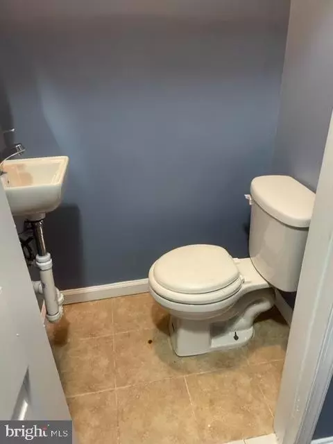 2033 Division St, Baltimore, MD 21217 photo 18