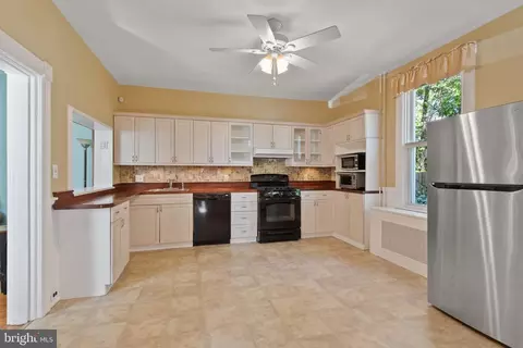 4504 Weitzel Ave, Baltimore, MD 21214 photo 5