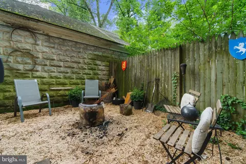 Exterior - 717 Deepdene Rd, Baltimore, MD 21210 photo 5 of 7
