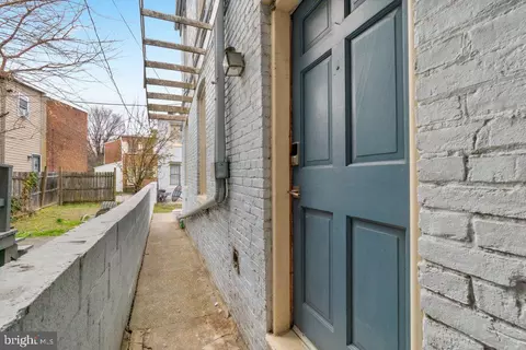 Exterior - 637 S Paca St, Baltimore, MD 21230 photo 4 of 12