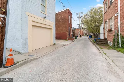 Exterior - 637 S Paca St, Baltimore, MD 21230 photo 10 of 12