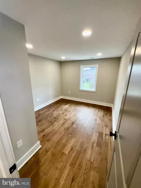 3817 Stokes Dr, Baltimore, MD 21229 photo 11