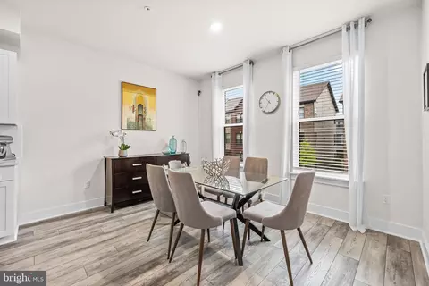 Dining - 4312 Laplata Ave, Baltimore, MD 21211 photo 1 of 3
