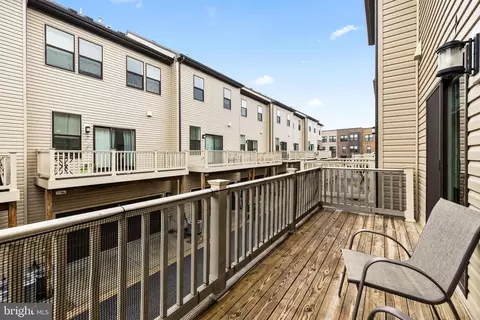 Exterior - 4312 Laplata Ave, Baltimore, MD 21211 photo 4 of 5