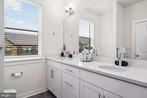 Bath - 4312 Laplata Ave, Baltimore, MD 21211 photo 1 of 1