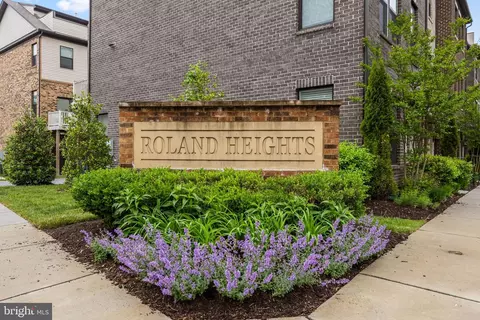 Exterior - 4312 Laplata Ave, Baltimore, MD 21211 photo 2 of 5