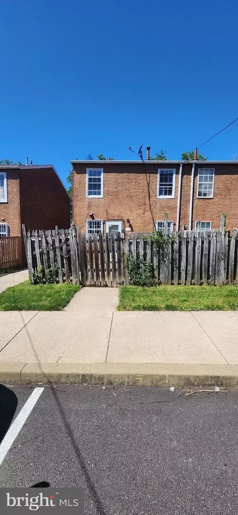 Exterior - 1023 N Central Ave, Baltimore, MD 21202 photo 4 of 4