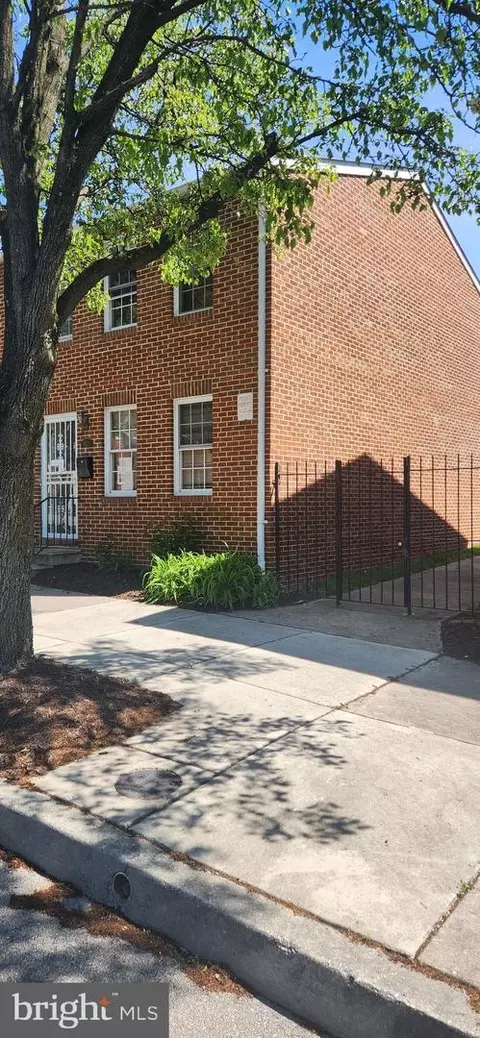 Exterior - 1023 N Central Ave, Baltimore, MD 21202 photo 3 of 4