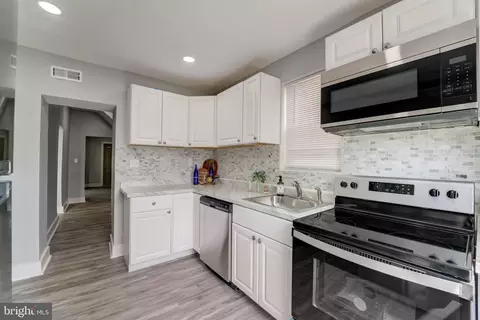 Kitchen - 3703 5th St, Brooklyn, MD 21225 photo 1 of 2