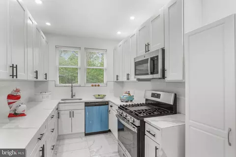 3102 Oakfield Ave, Baltimore, MD 21216