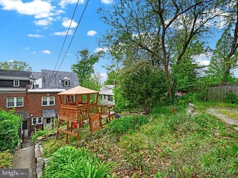 Exterior - 4113 Westview Rd, Baltimore, MD 21218 photo 3 of 11