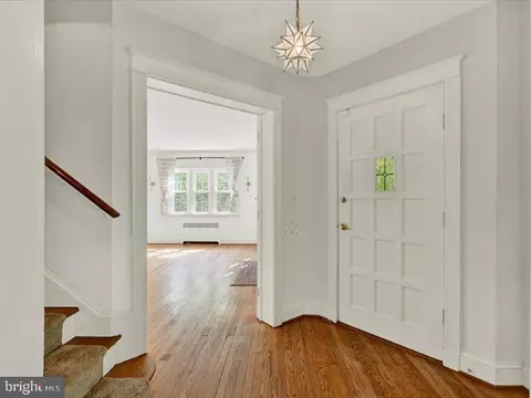 Entry Way - 4113 Westview Rd, Baltimore, MD 21218 photo 1 of 4