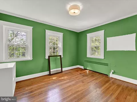 Bedroom - 4113 Westview Rd, Baltimore, MD 21218 photo 3 of 10