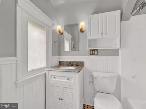 Bath - 4113 Westview Rd, Baltimore, MD 21218 photo 1 of 2