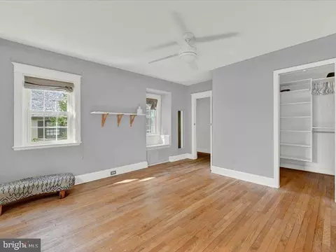 Bedroom - 4113 Westview Rd, Baltimore, MD 21218 photo 8 of 10