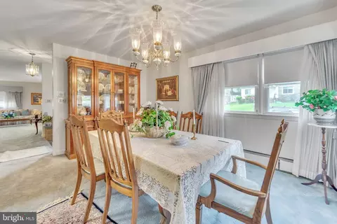 Dining - 6207 Winner Ave, Baltimore, MD 21215 photo 1 of 3