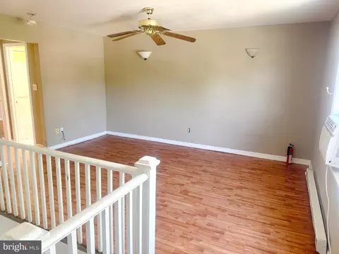Living - 807 Stoll St, Brooklyn, MD 21225 photo 2 of 2