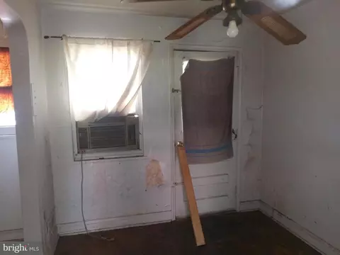 2577 Cecil Ave, Baltimore, MD 21218 photo 12