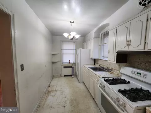 Kitchen - 3333 Dolfield Ave, Baltimore, MD 21215 photo 1 of 2