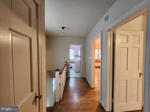 Entry Way - 3333 Dolfield Ave, Baltimore, MD 21215 photo 3 of 4