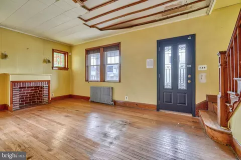 Living - 2706 Christopher Ave, Baltimore, MD 21214 photo 1 of 9