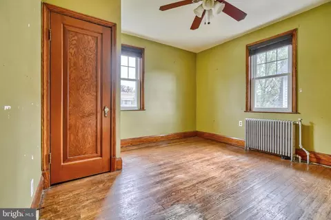 Bedroom - 2706 Christopher Ave, Baltimore, MD 21214 photo 2 of 4