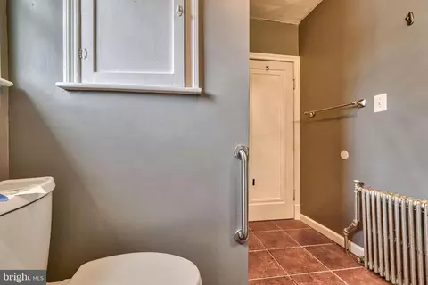 Entry Way - 2706 Christopher Ave, Baltimore, MD 21214 photo 4 of 4