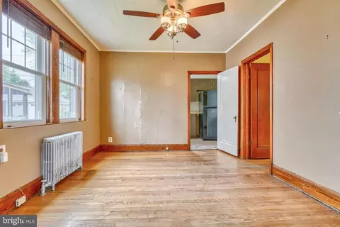 Living - 2706 Christopher Ave, Baltimore, MD 21214 photo 9 of 9