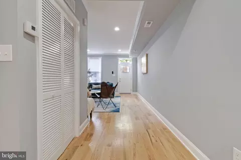 Entry Way - 1745 E Lombard St, Baltimore, MD 21231 photo 7 of 17