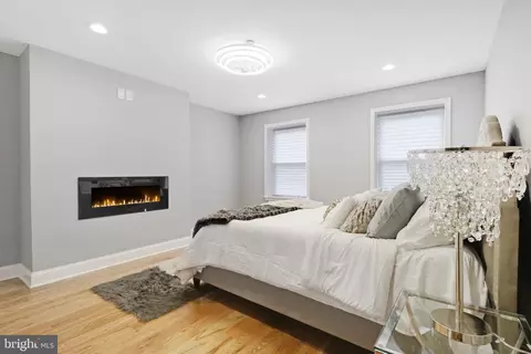 Bedroom - 1745 E Lombard St, Baltimore, MD 21231 photo 1 of 4