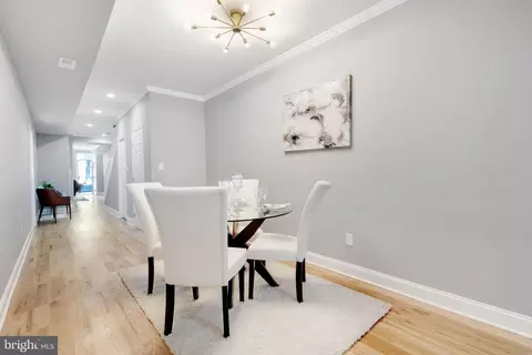 Entry Way - 1745 E Lombard St, Baltimore, MD 21231 photo 9 of 17