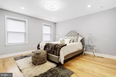 Bedroom - 1745 E Lombard St, Baltimore, MD 21231 photo 2 of 4
