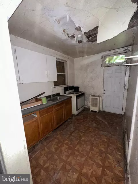 Kitchen - 1622 E 30th St, Baltimore, MD 21218 photo 1 of 1