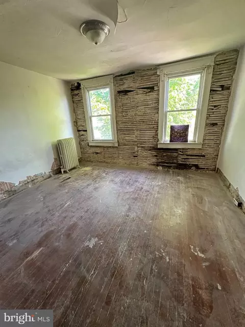 Bedroom - 1622 E 30th St, Baltimore, MD 21218 photo 2 of 2