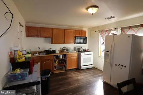 Entry Way - 3044 Janice Ave, Baltimore, MD 21230 photo 3 of 4