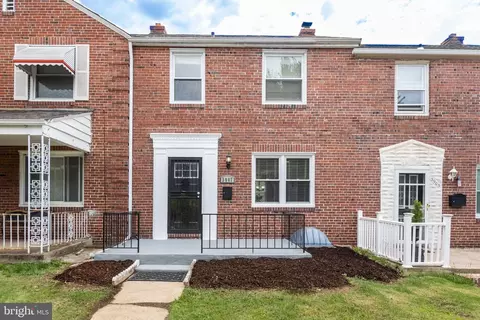3907 Yolando Rd, Baltimore, MD 21218 photo 2