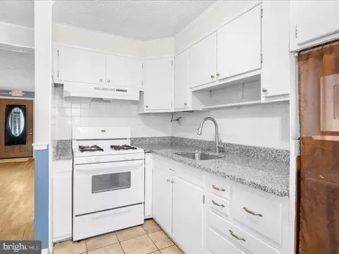 1424 Bonsal St, Baltimore, MD 21224 photo 16