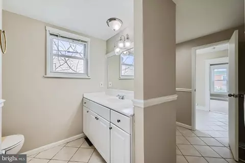 Entry Way - 3147 Strickland St, Baltimore, MD 21229 photo 2 of 3