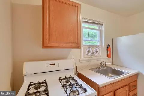 2812 Clearview, Baltimore, MD 21234 photo 28