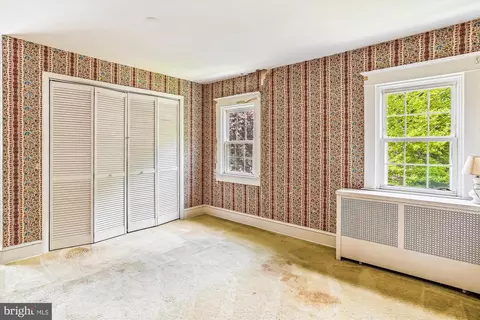 Bedroom - 6211 Pinehurst Rd, Baltimore, MD 21212 photo 2 of 4