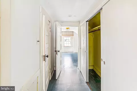 Entry Way - 6211 Pinehurst Rd, Baltimore, MD 21212 photo 5 of 5